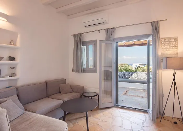 Seaview Euterpe Villa *