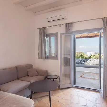 Seaview Euterpe Villa *